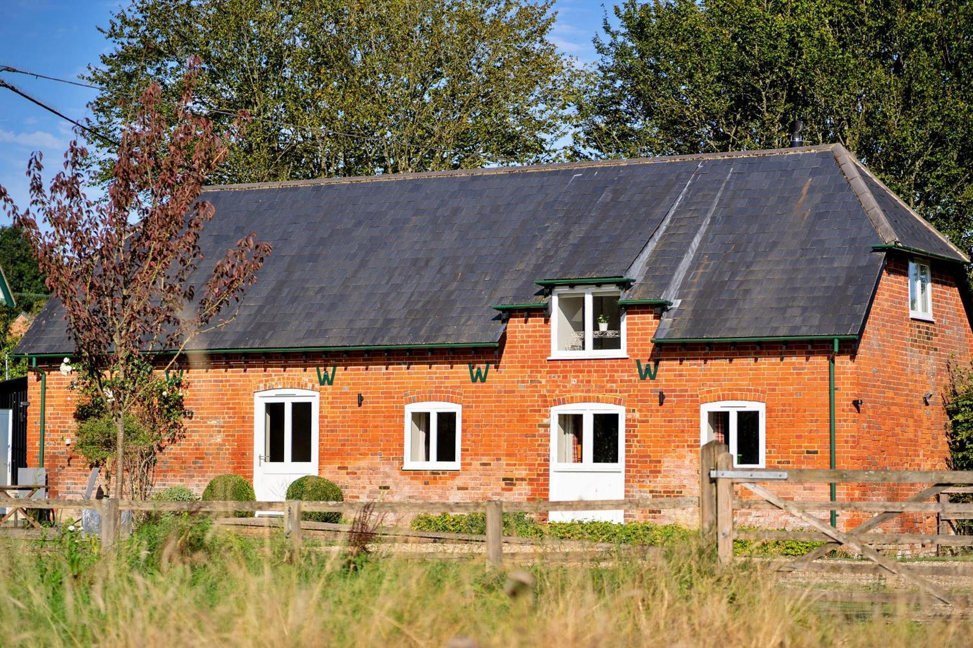 Finest Retreats - The Old Granary Villa Barton Stacey Eksteriør billede